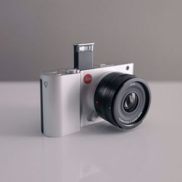 صورة Leica T Mirrorless Digital Camera